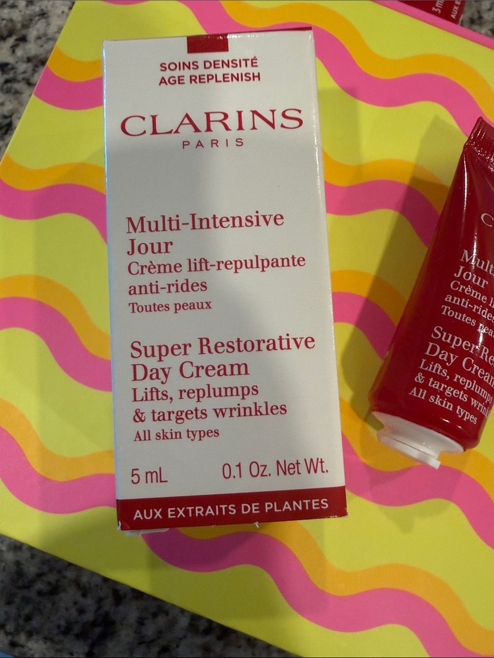 Clarins Red Multi-Intensive Super Restorative Day Cream